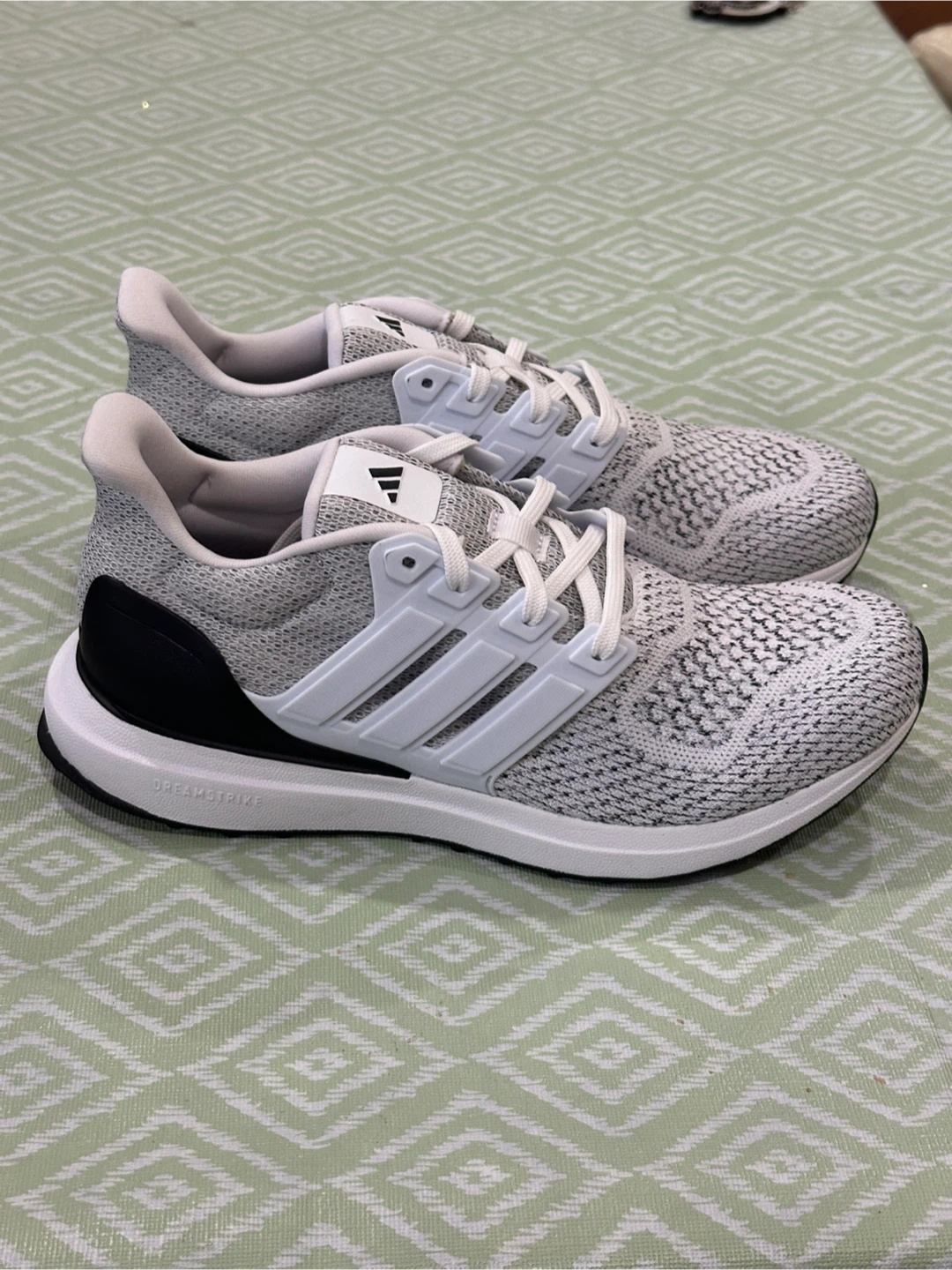 Adidas Dreamstrike Running Shoes - White/Grey