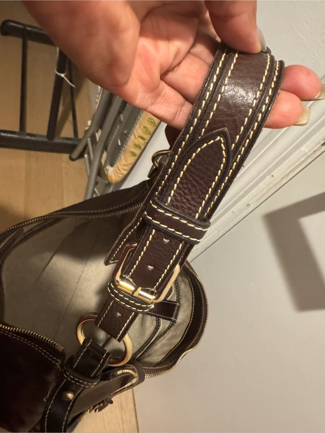 Dooney & Bourke Leather Handbag - photo 2