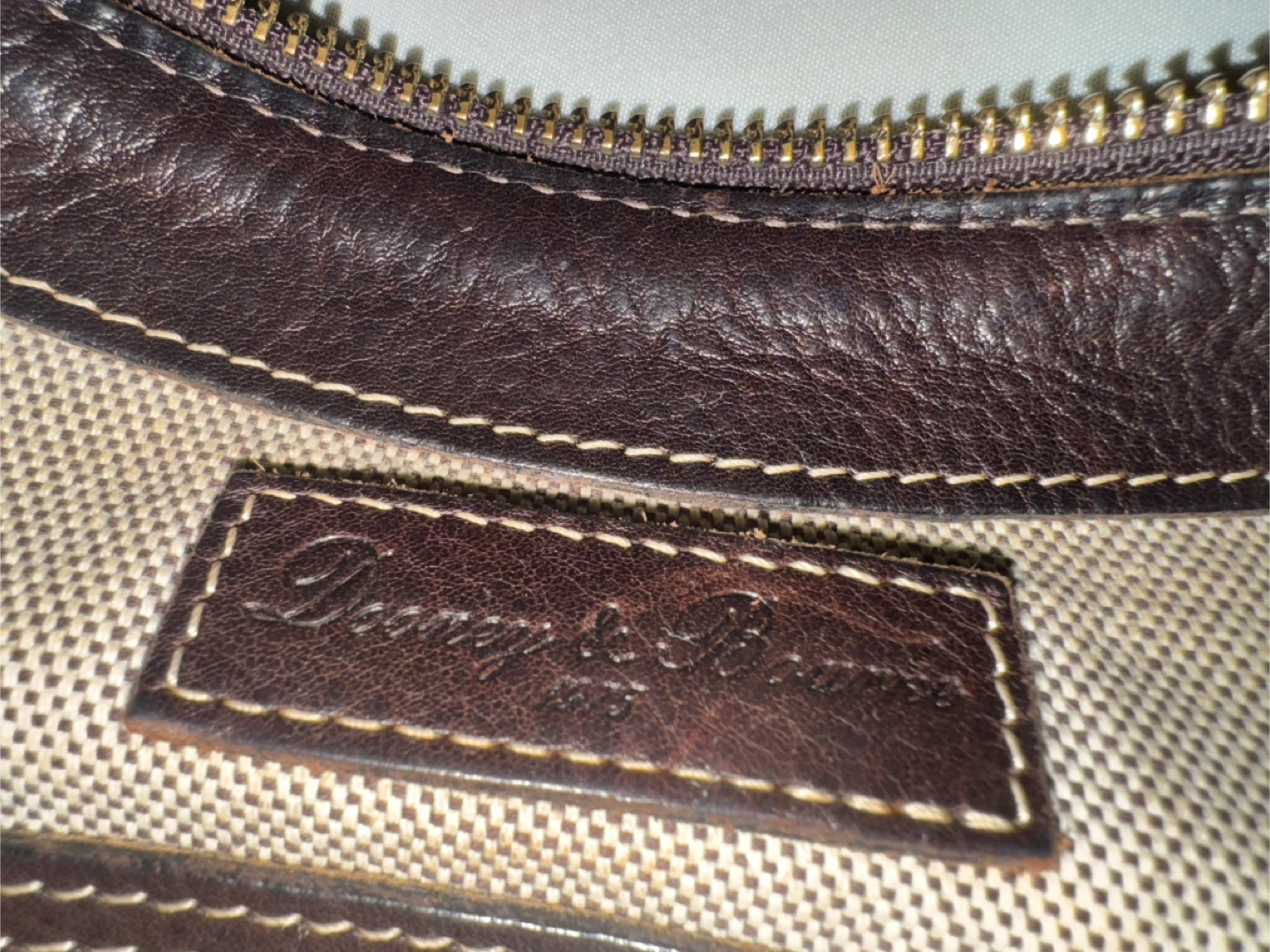 Dooney & Bourke Leather Handbag - photo 5