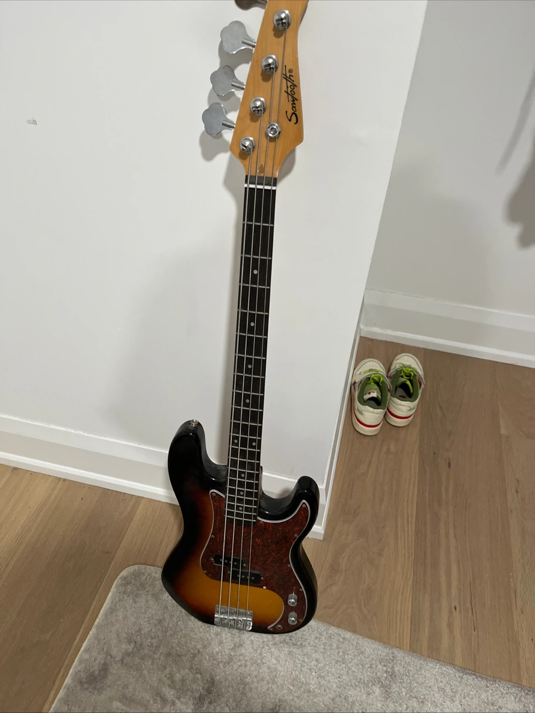 Sawtooth bass great condition