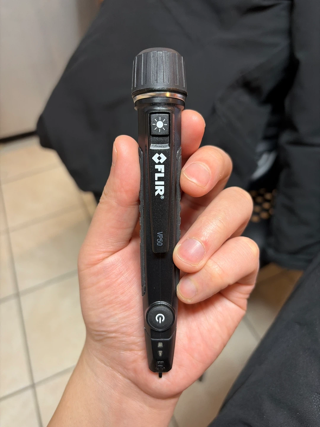 FLIR VP50 Non-Contact Voltage Detector