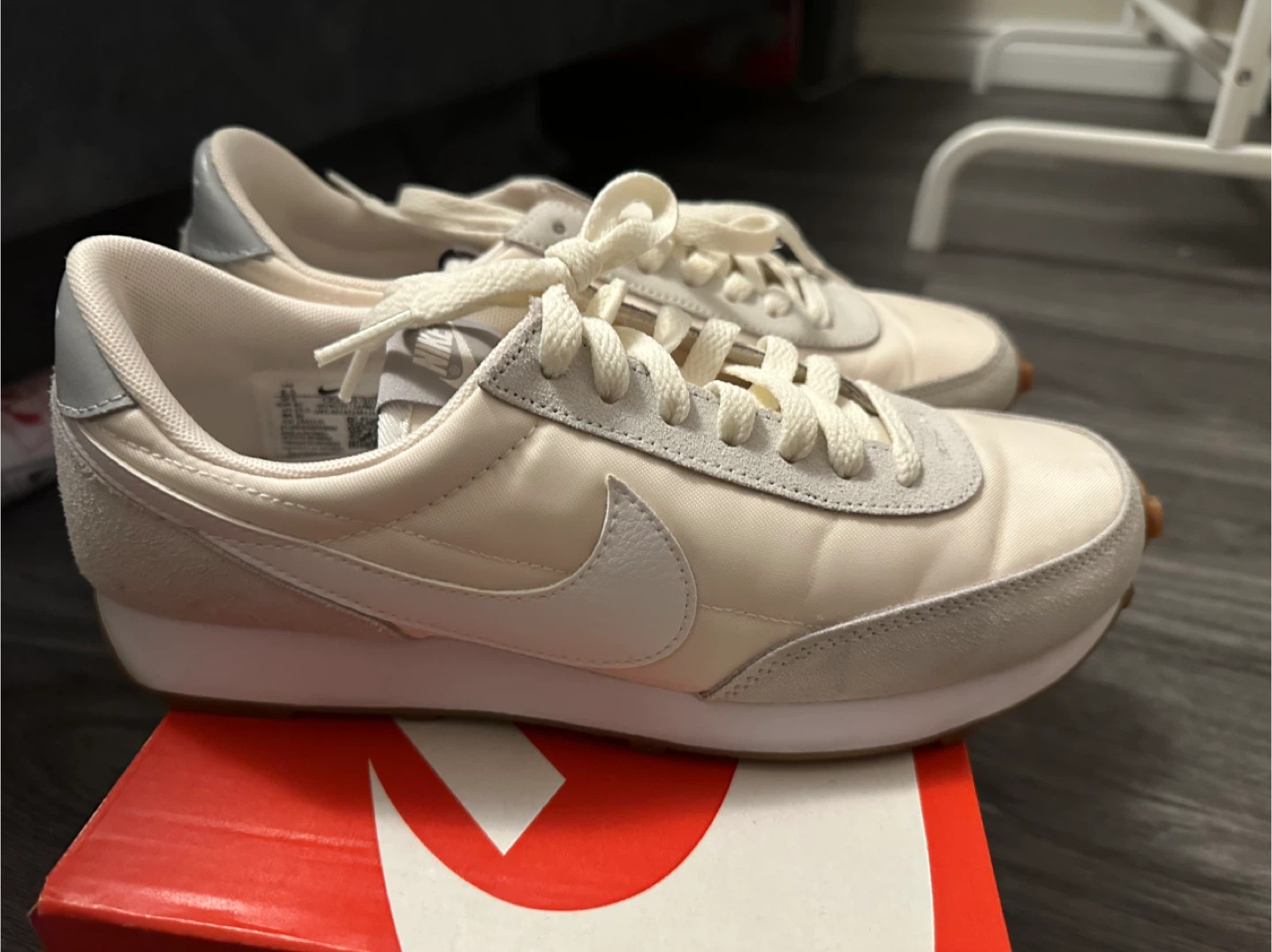 Nike DBreak Women's Size 8.5 Sneakers - photo 2
