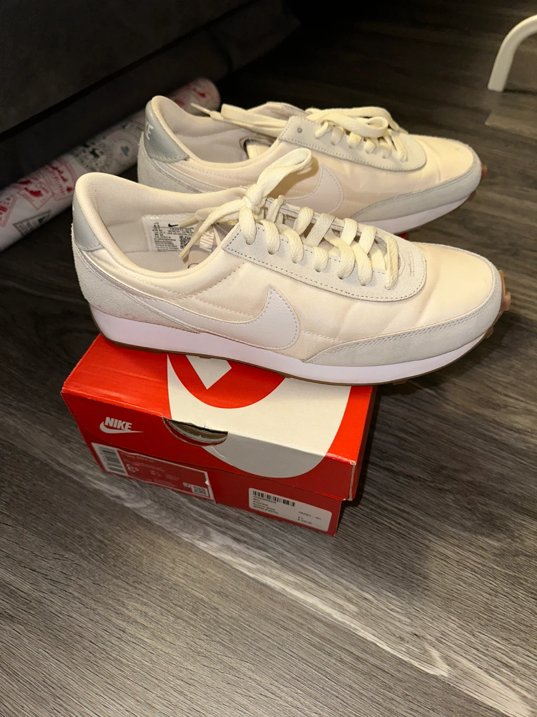 Nike DBreak Women's Size 8.5 Sneakers