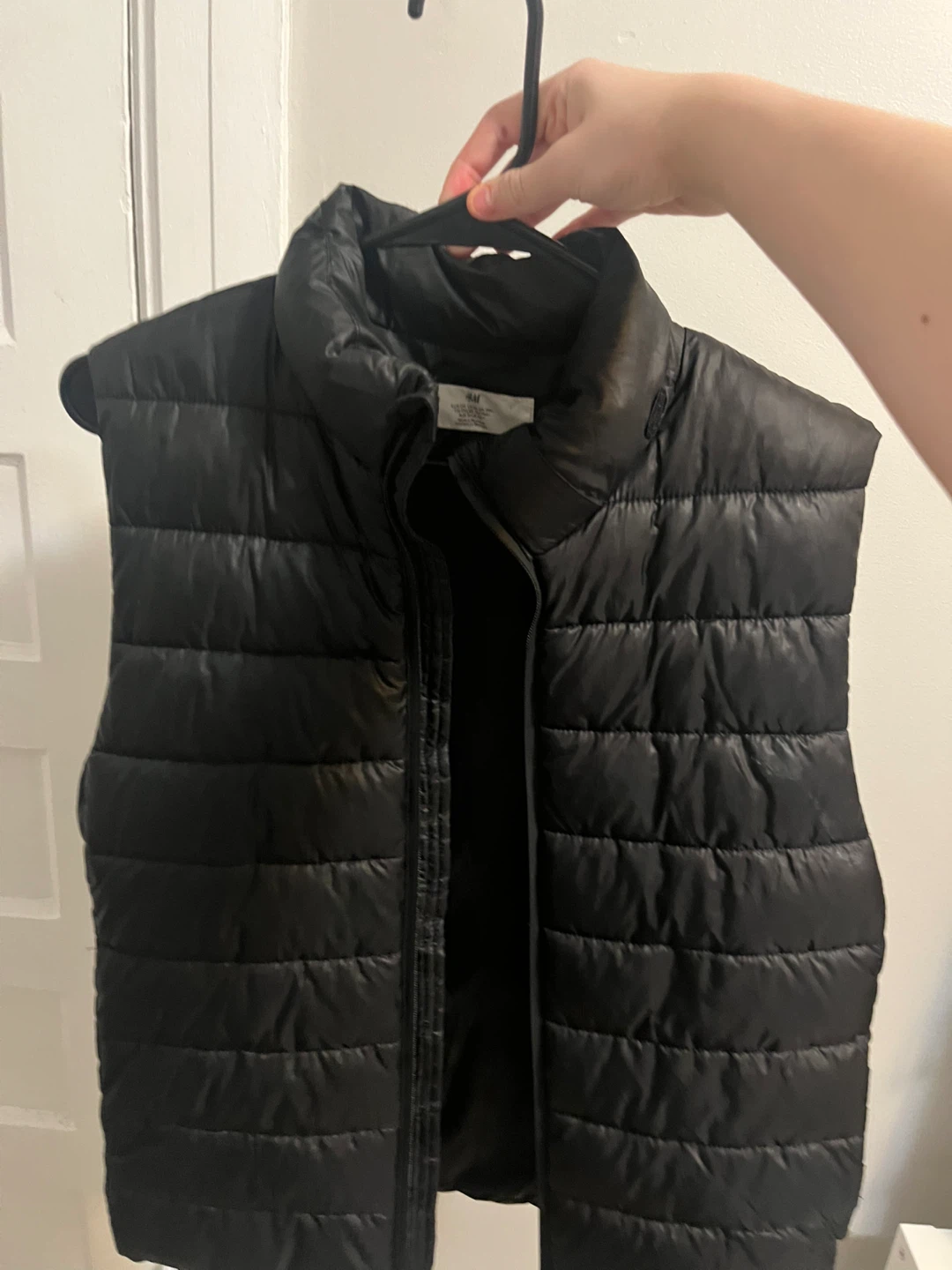 H&M Black Puffer Vest - Size M
