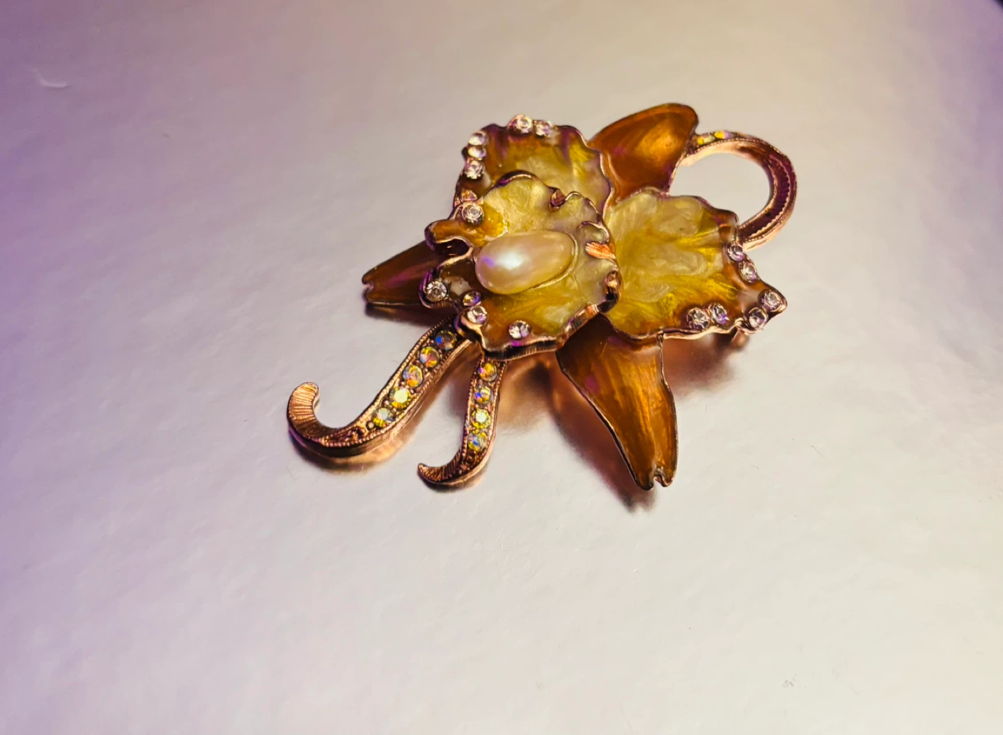 Flower Brooch Pin - Gold Tone