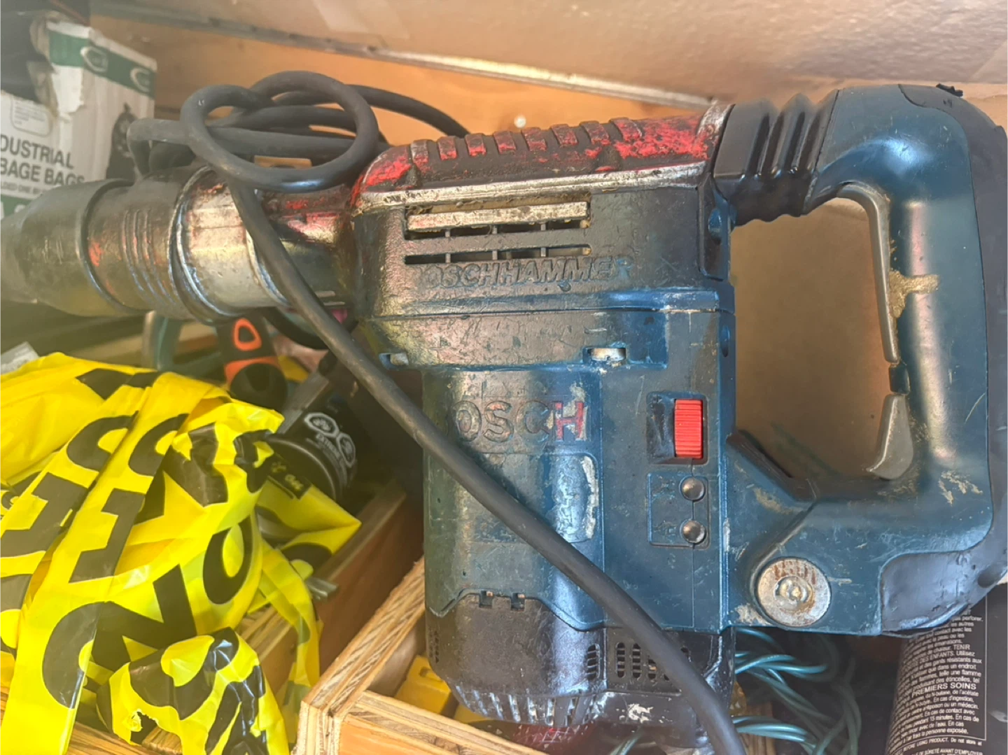 Bosch Hammer Drill - Model 0 311 318 73 - photo 3