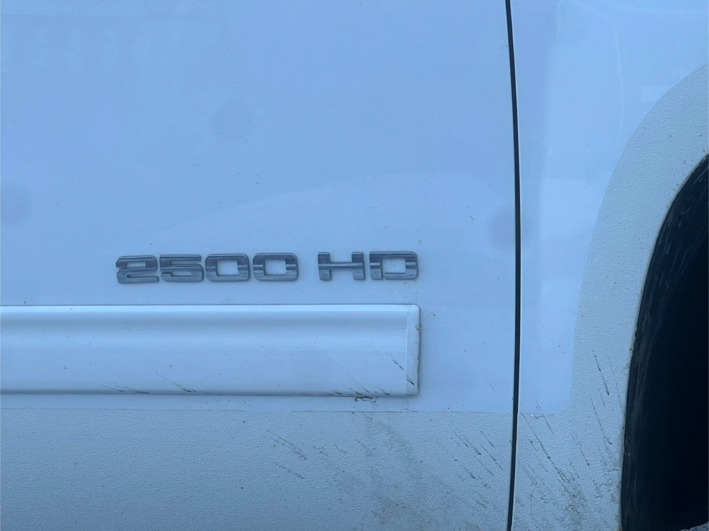 2011 GMC Sierra SLE 2500 HD Truck - photo 2