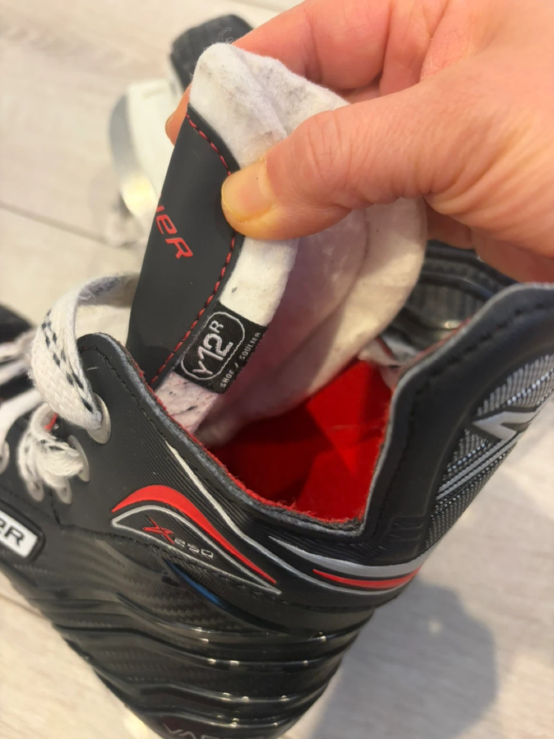 Bauer Vapor X50 Ice Skates, Youth 12.5 - photo 2