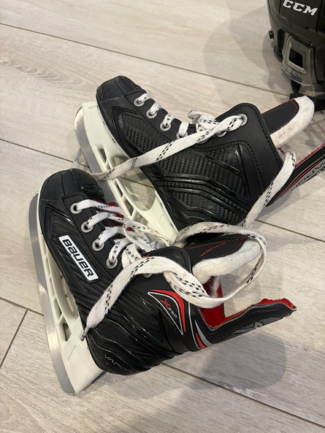Bauer Vapor X50 Ice Skates, Youth 12.5