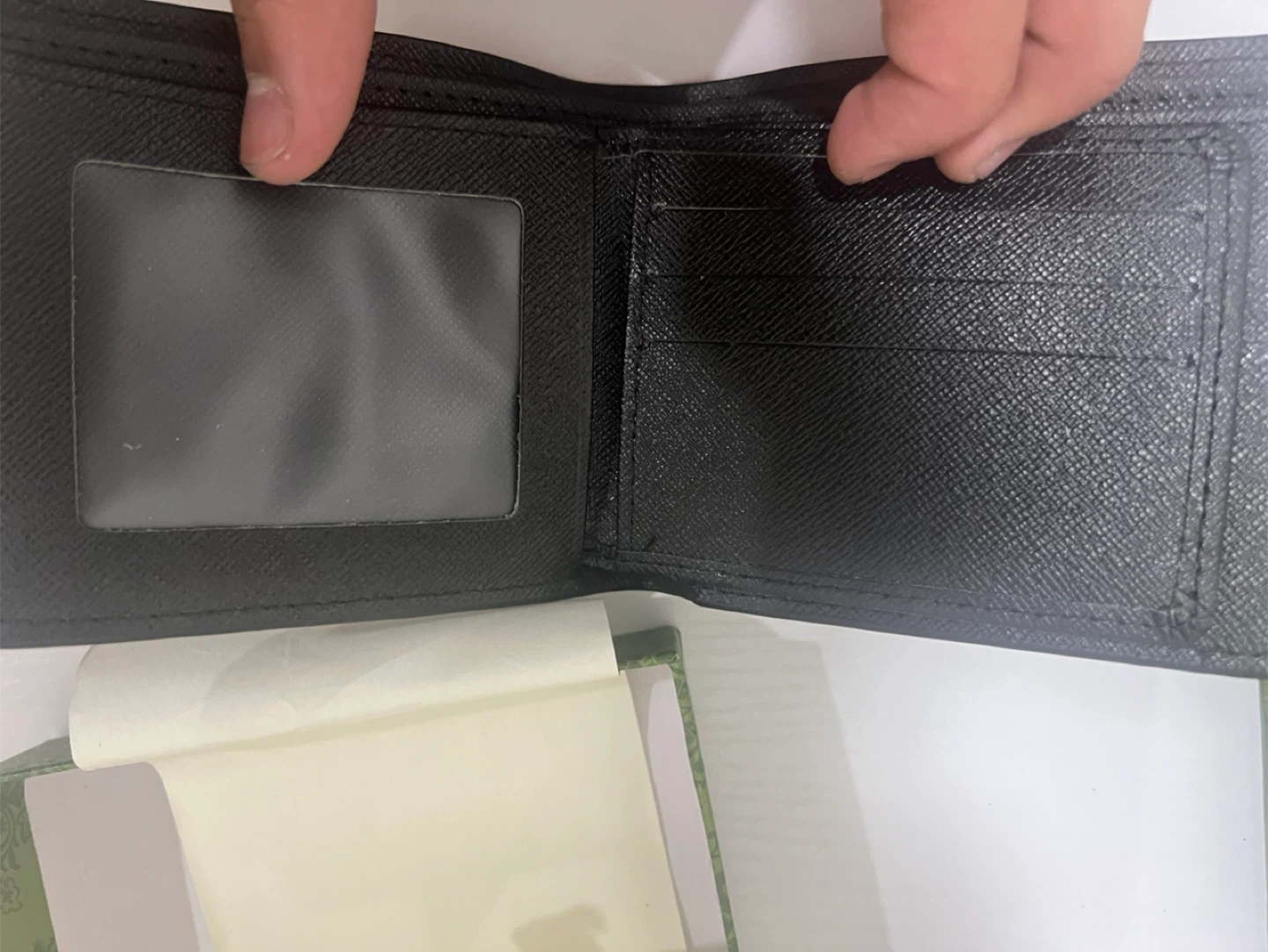 Gucci Wallet with Box !!NEED GONE ASAP!! - photo 5