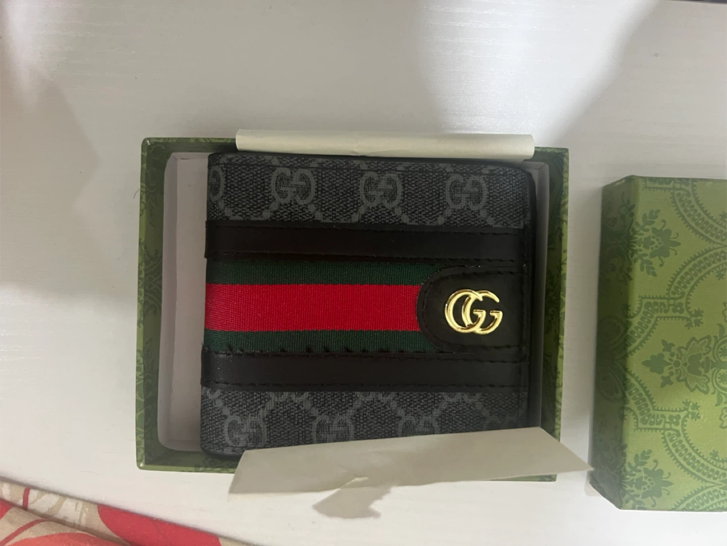 Gucci Wallet with Box !!NEED GONE ASAP!! - photo 2