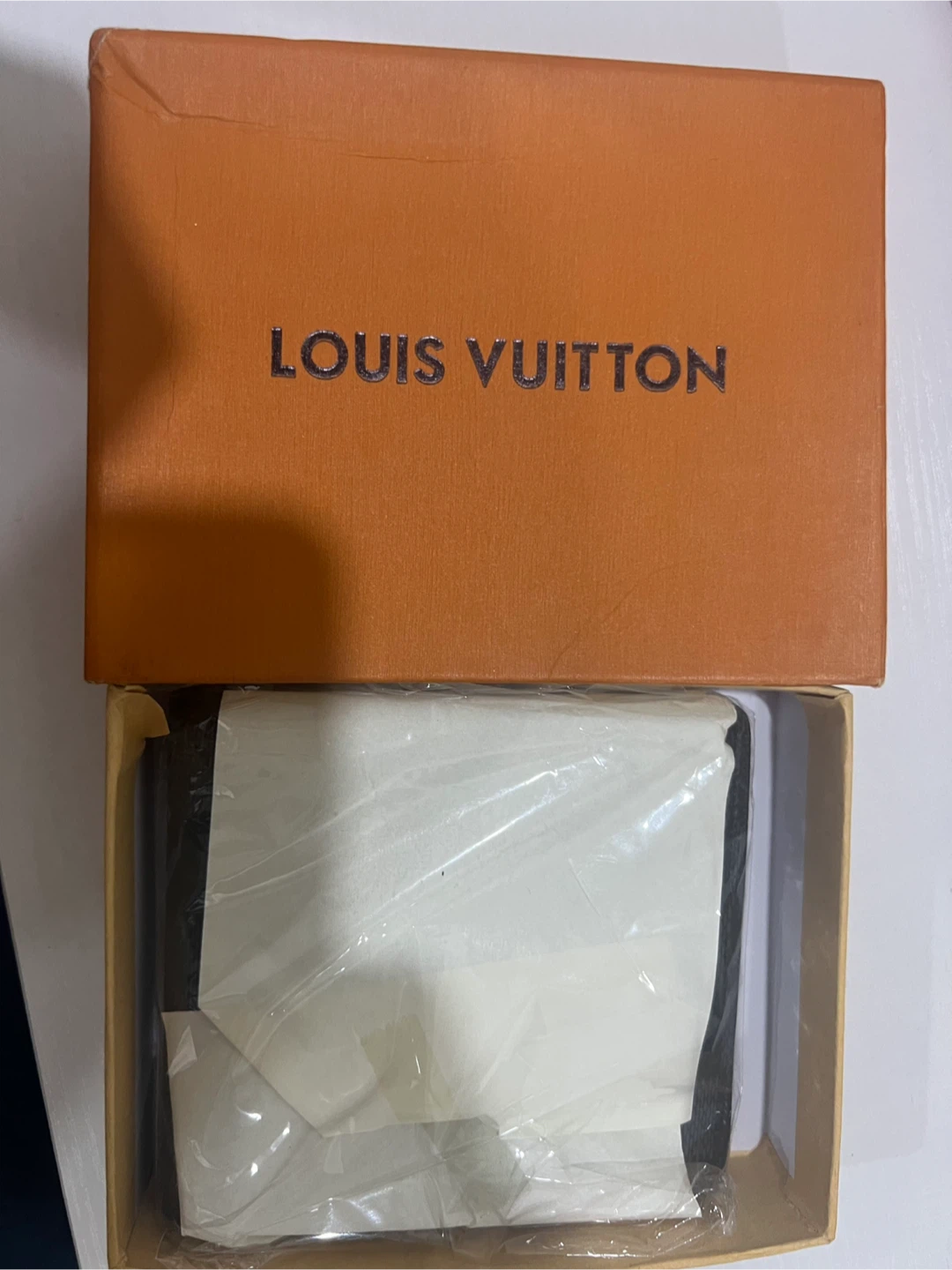 Louis Vuitton Damier Graphite Wallet !!NEED GONE ASAP!! - photo 2