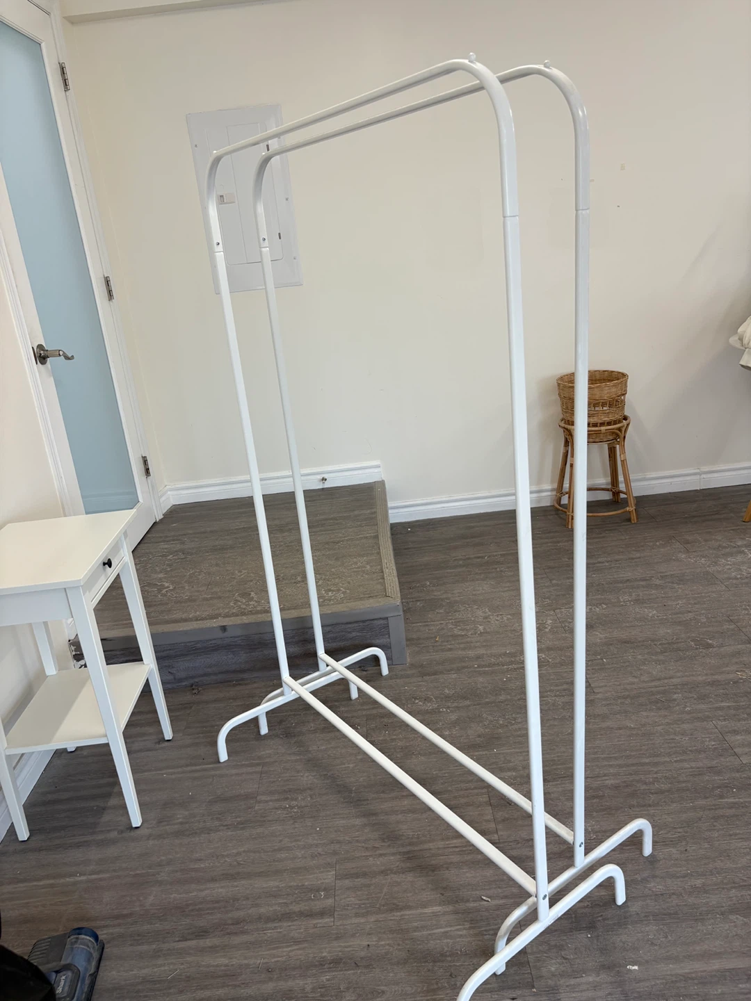 IKEA MULIG Clothes Rack - White - photo 2