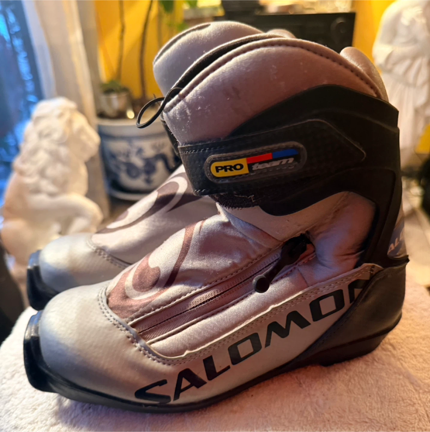 Salomon Pro Team Ski Boots Size 4 - photo 3