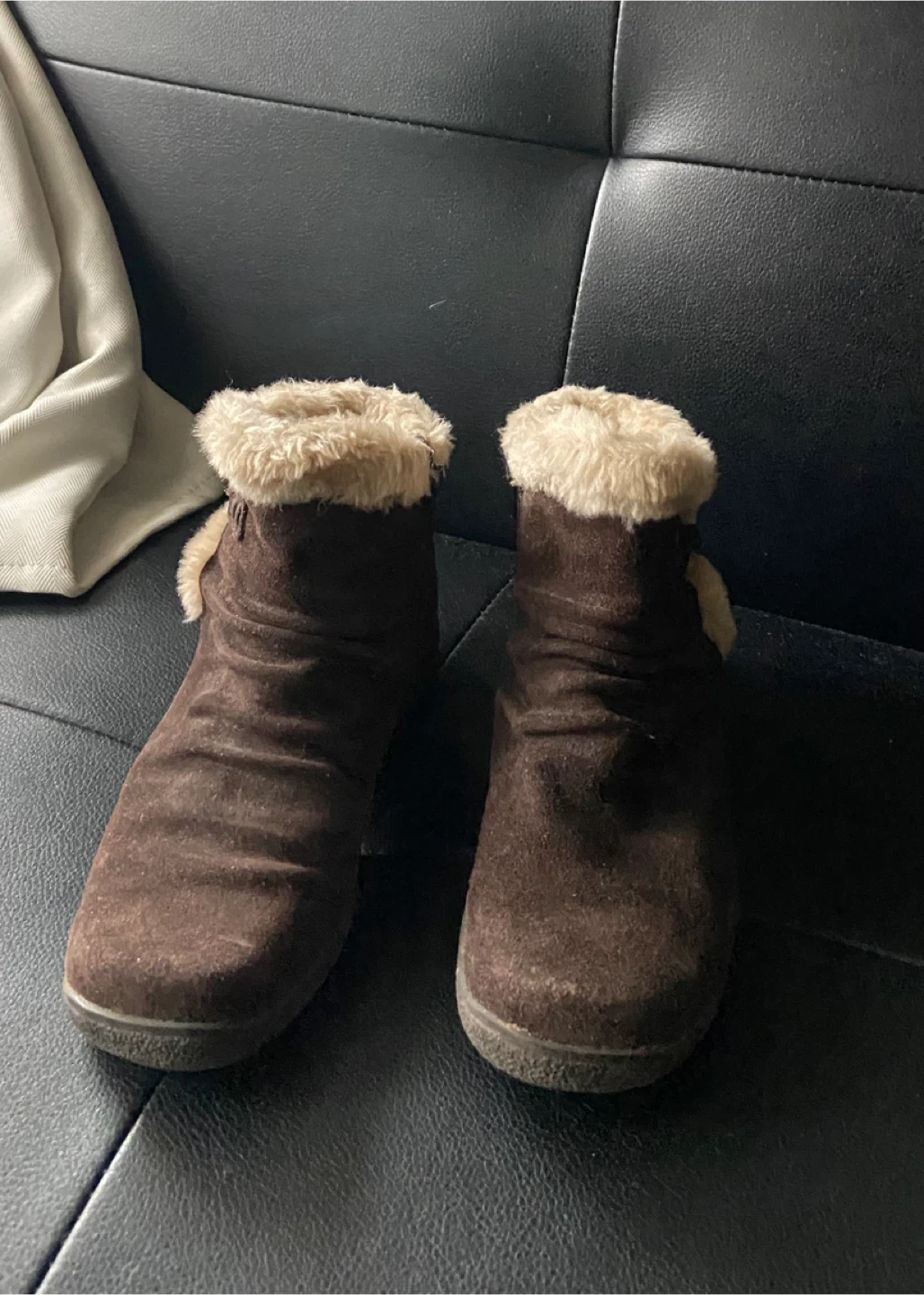 Cute Brown Suede Boots