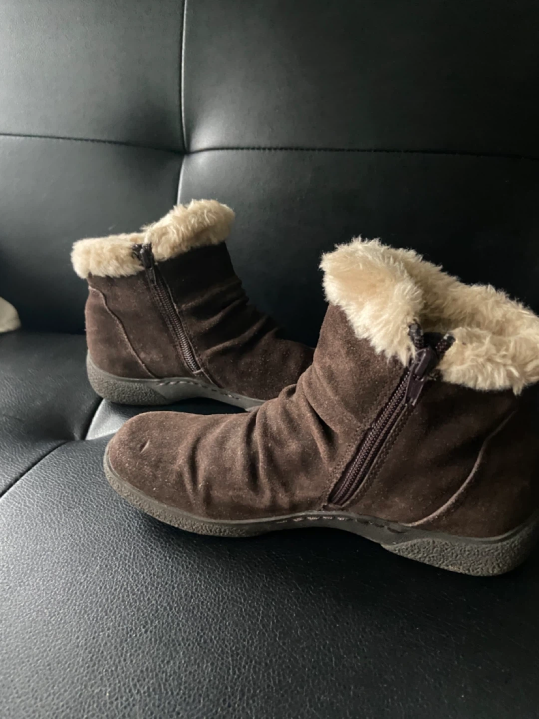 Cute Brown Suede Boots - photo 4
