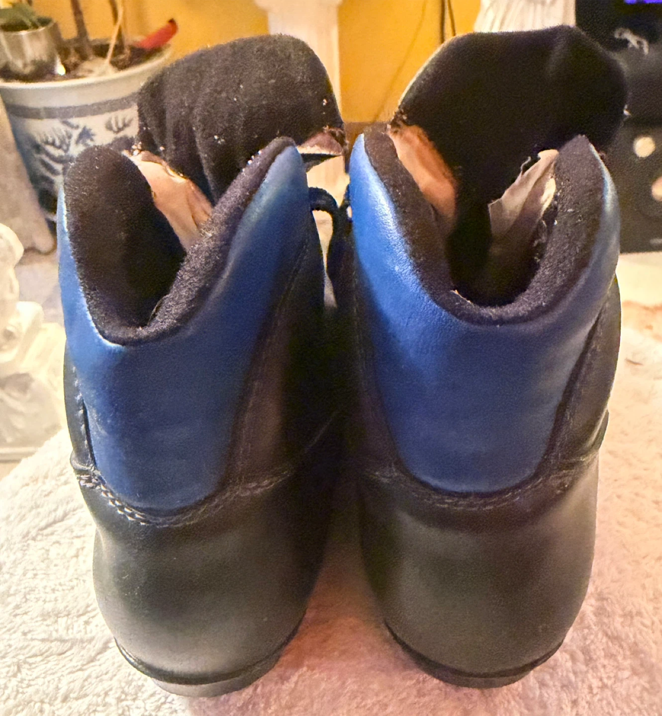 Karu Ski Boots - Black and Blue Size 33UK - photo 3