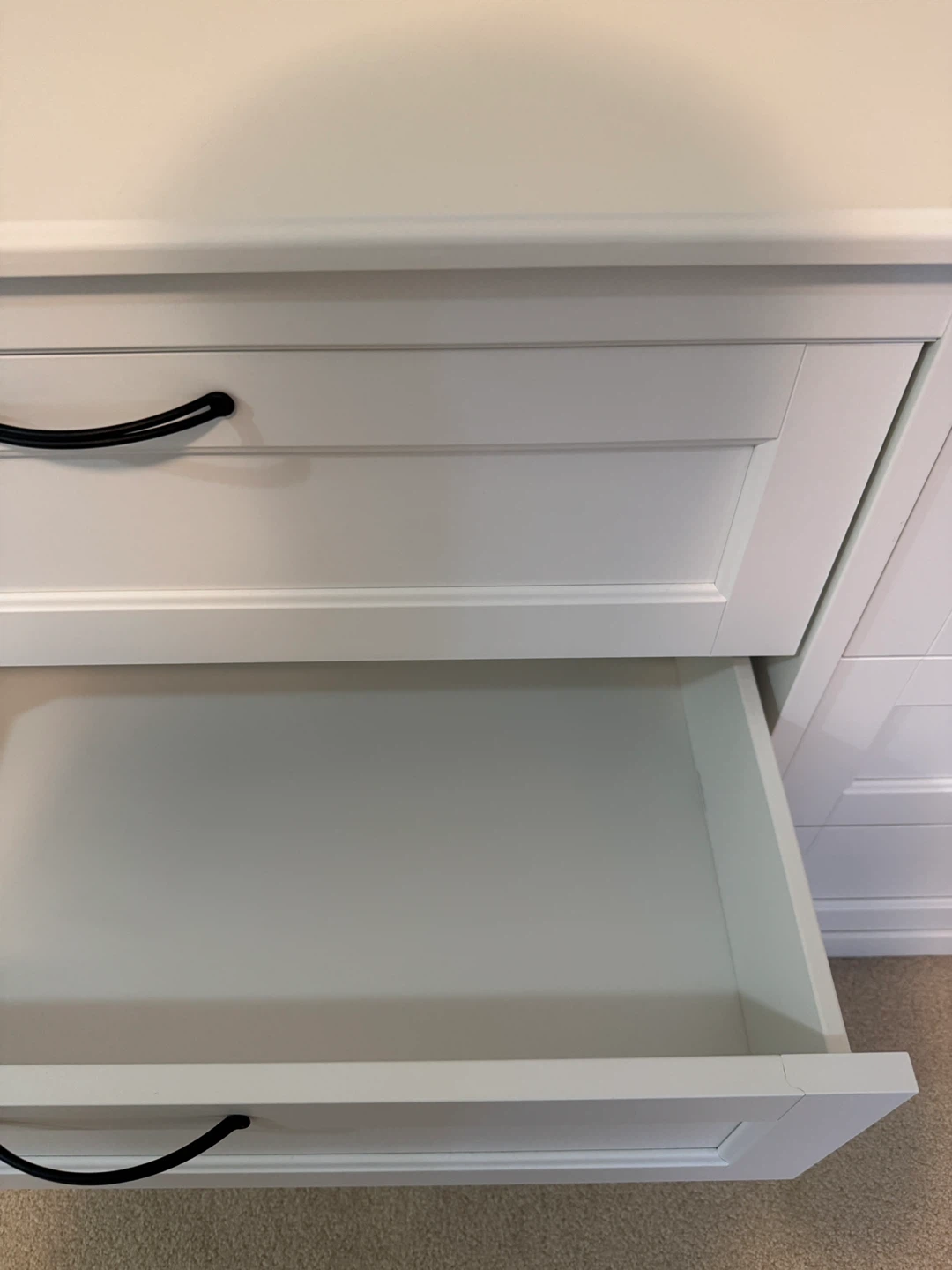 IKEA Songesand White Dresser & 2 Nightstand - photo 2