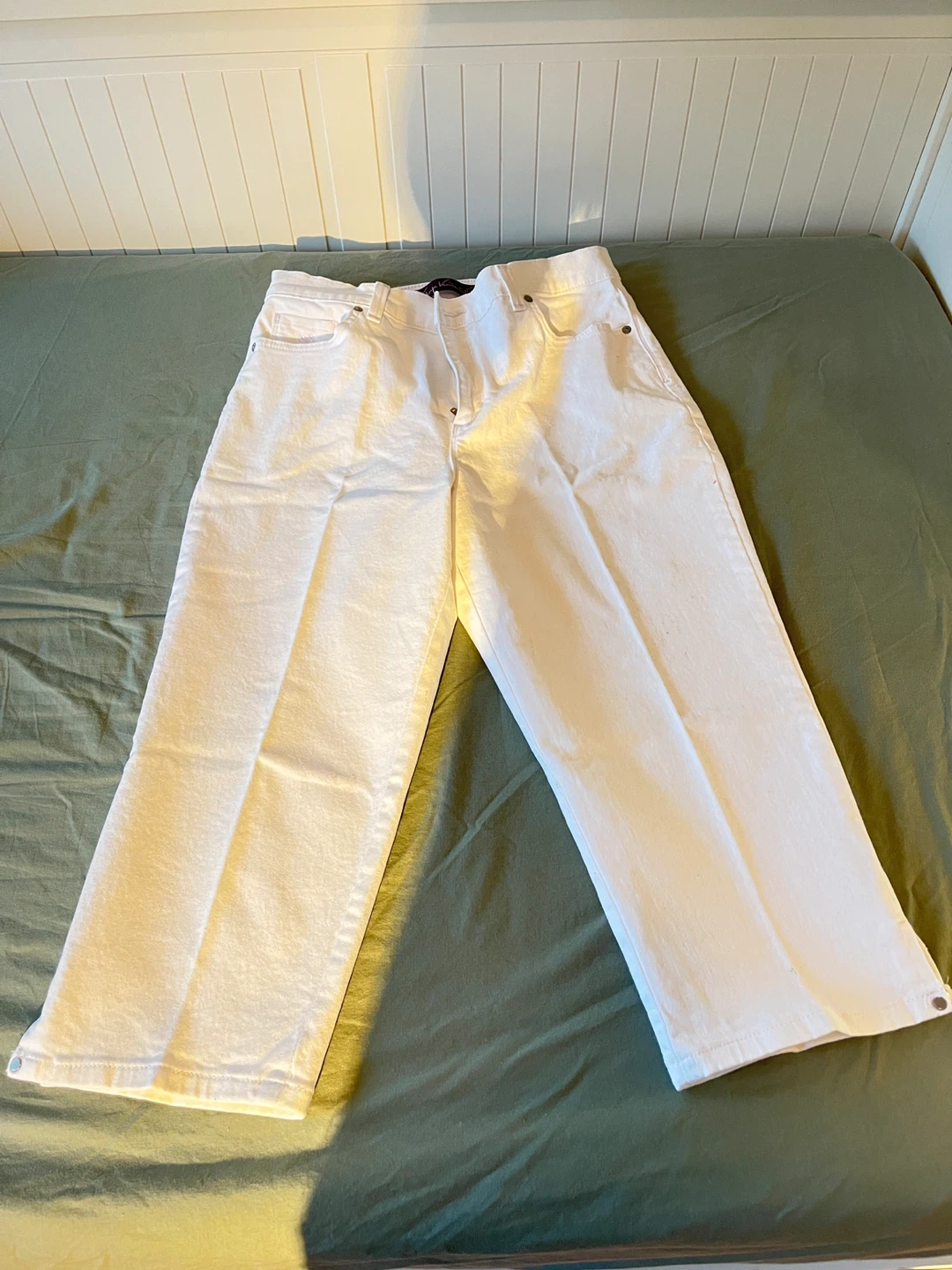 Gloria Vanderbilt White 3/4 Jeans