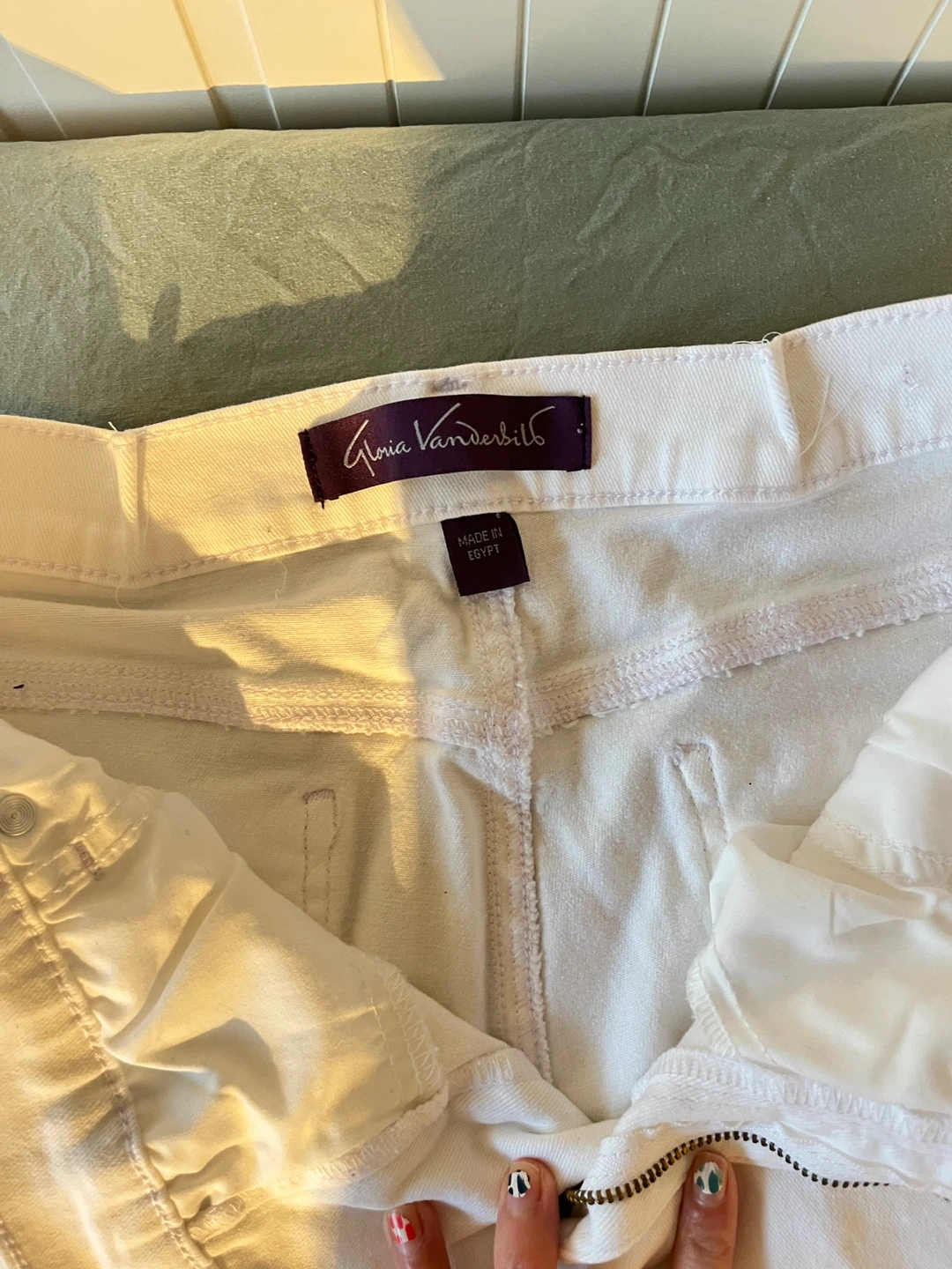 Gloria Vanderbilt White 3/4 Jeans - photo 2