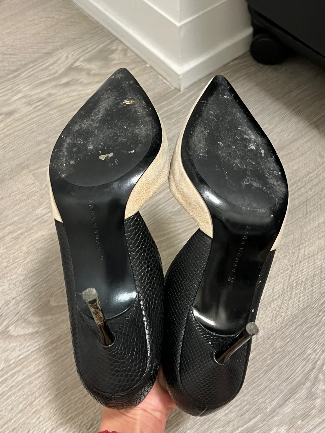 Zara Woman Beige & Black Heels - photo 3