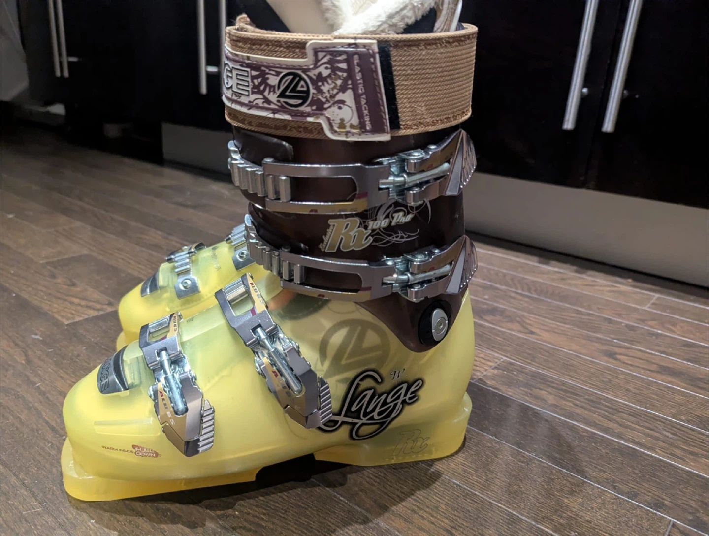 Lange RX 110 Ski Boots - Size 24.5