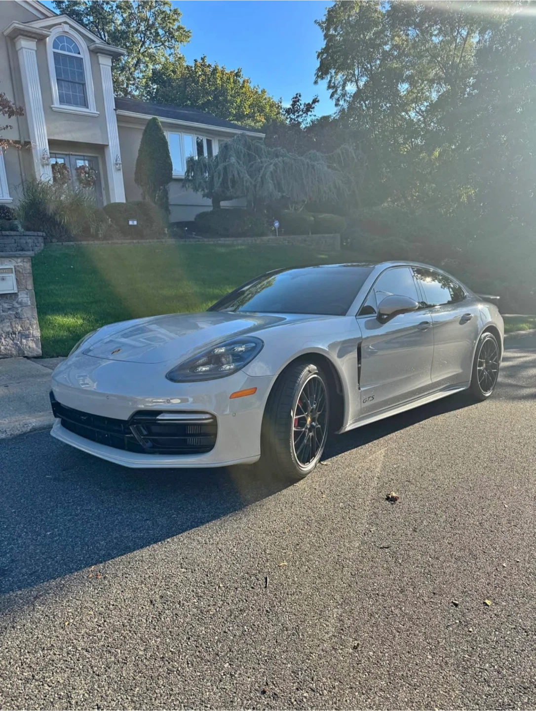 2020 Porsche Panamera GTS - Chalk Exterior