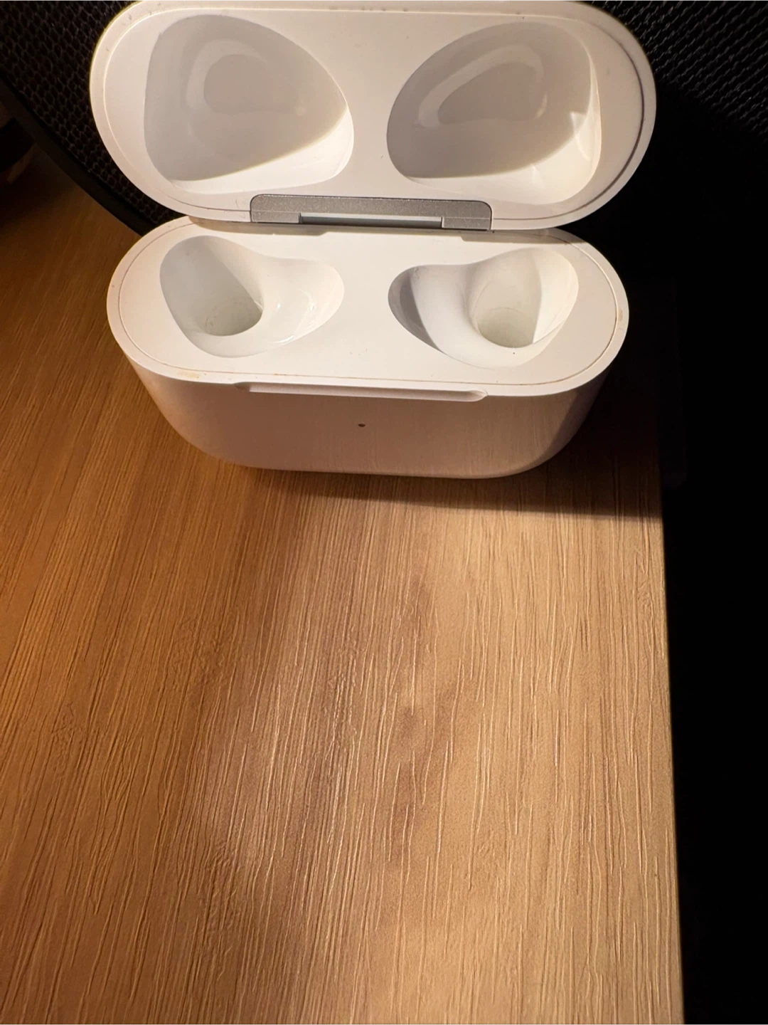 AirPods 3 generación Charging Case - photo 3