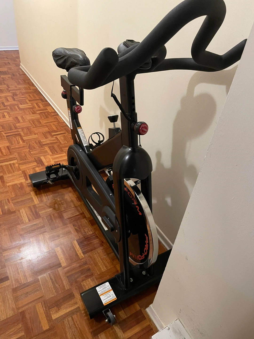 ProForm C400 SPX Exercise Bike - photo 2