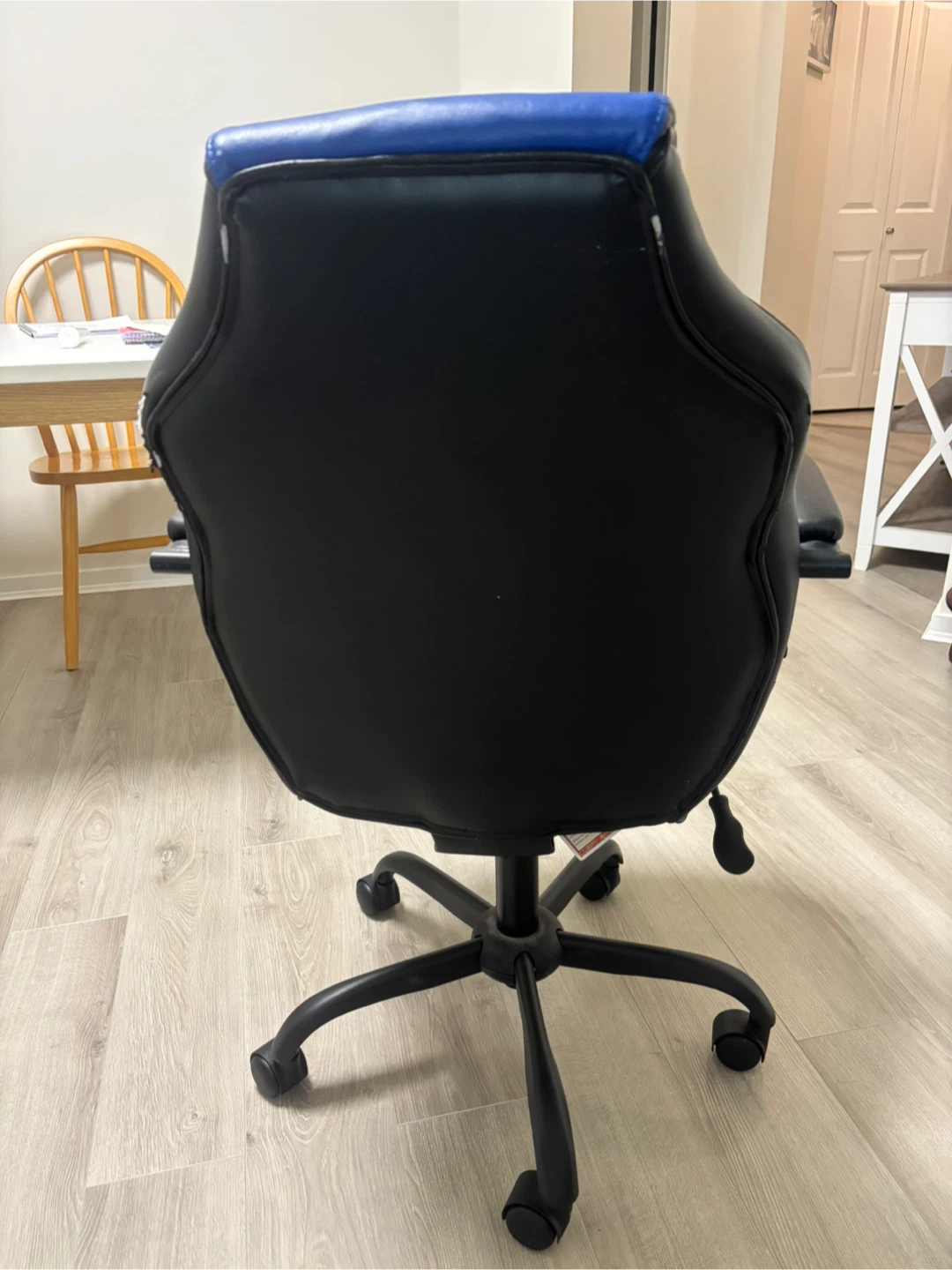 Black and Blue Gaming Chair / office chair - photo 3