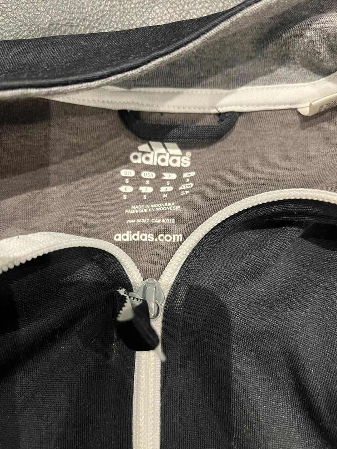 Adidas Black Track Jacket Size S - photo 2