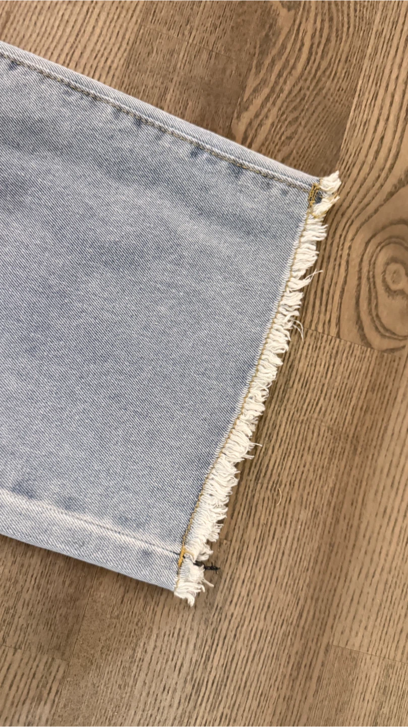 Wide Leg Jeans - Light Wash Denim - photo 3