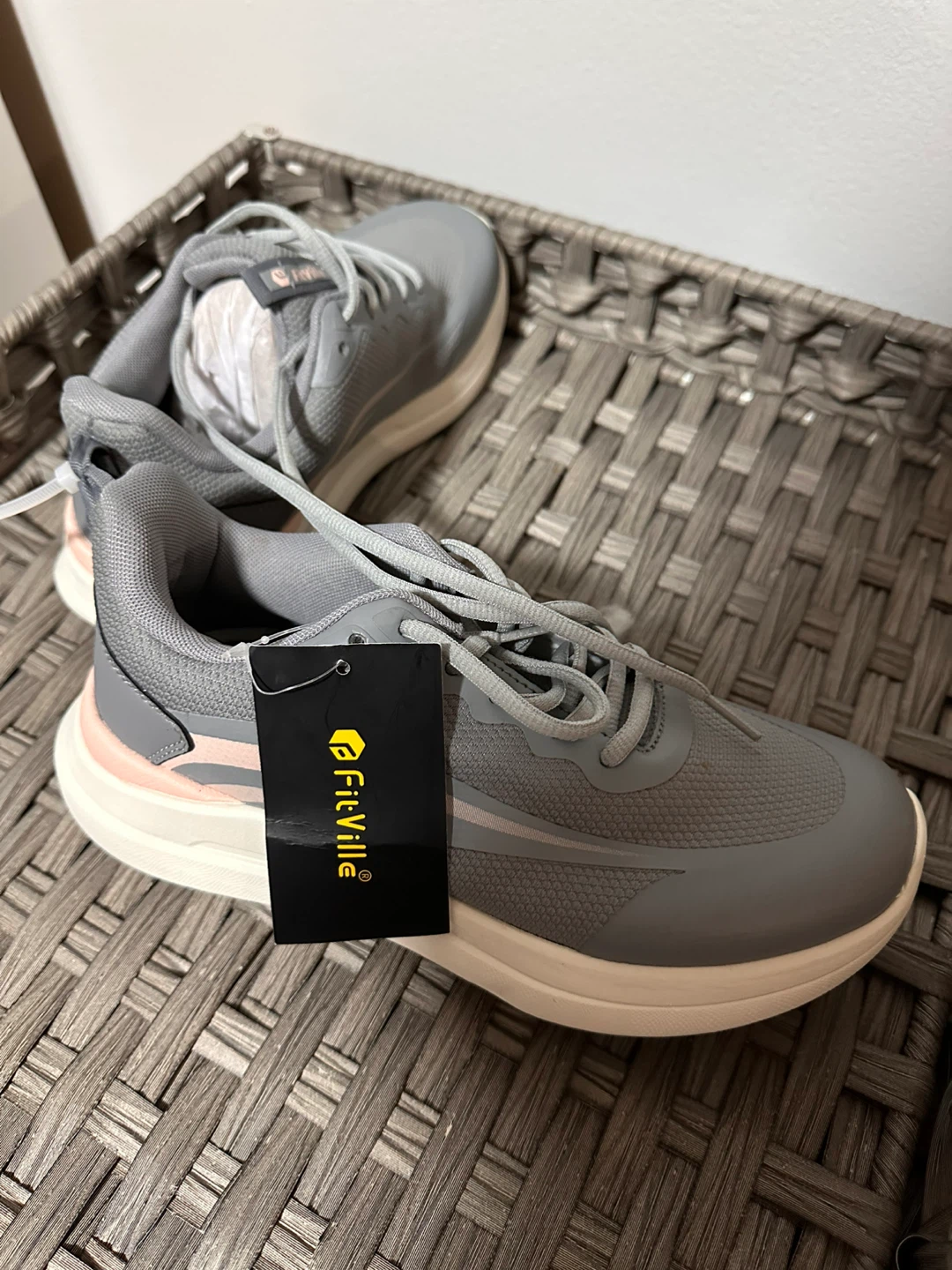FitVille Women's Rebound Core Sneakers - Size 7.5