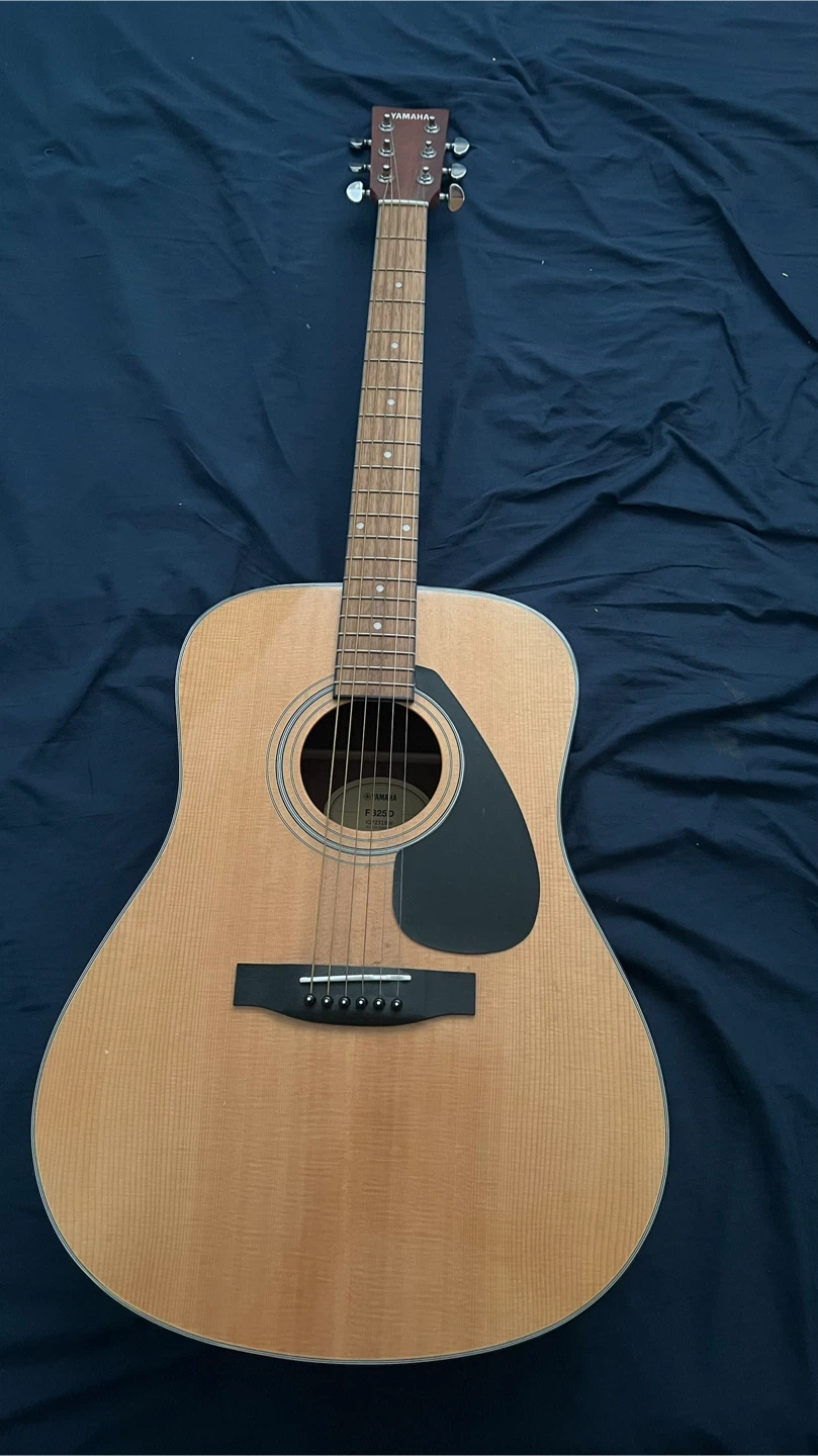 Yamaha F325D Acoustic Guitar