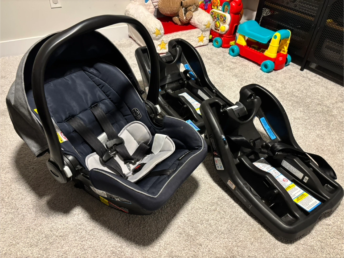 Graco SnugRide SR35 LT LX Infant Car Seat + 2 Bases