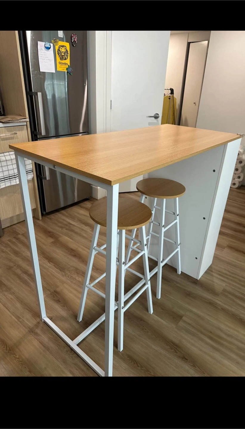 Kitchen Island with 2 Bar Stools