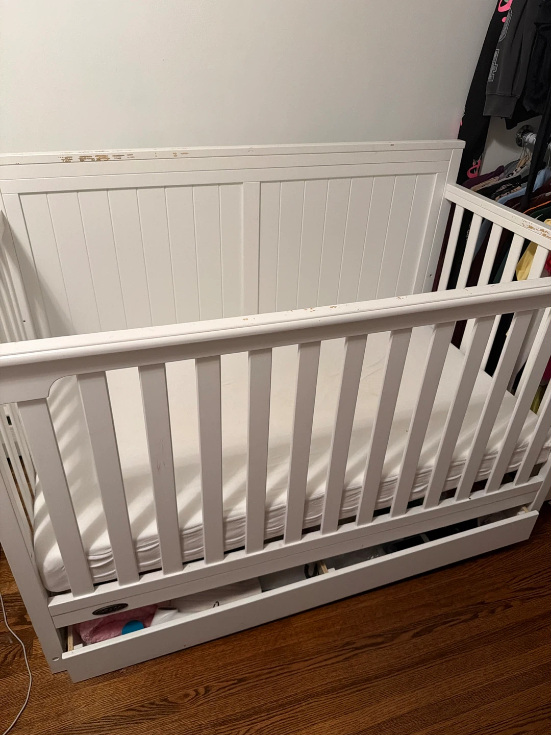White Baby Crib - photo 2