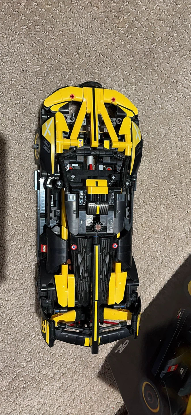 LEGO Technic Bugatti Bolide 42151 - photo 2