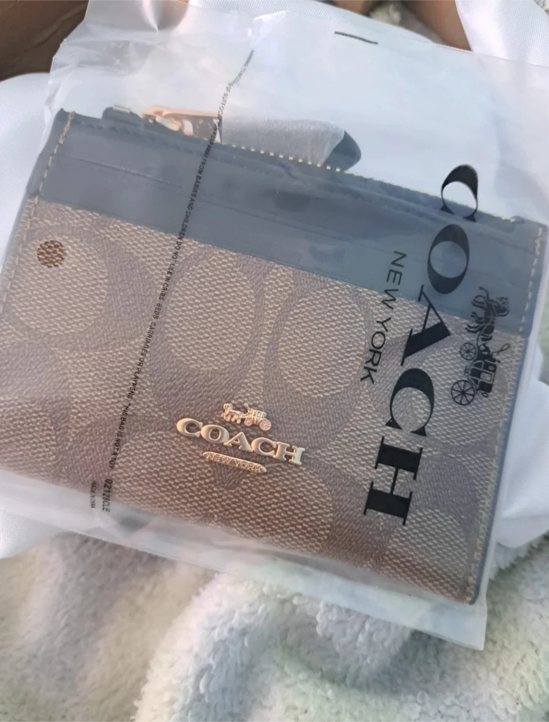 New Coach Card Holder ID Skinny