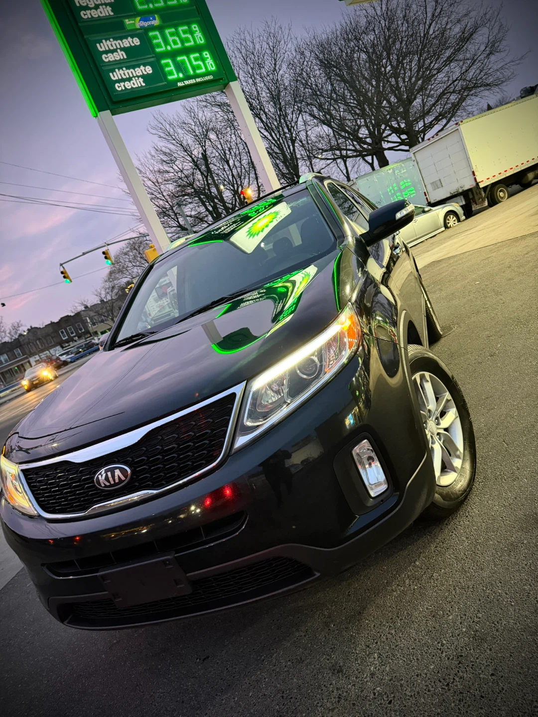2014 Kia Sorento - Black SUV