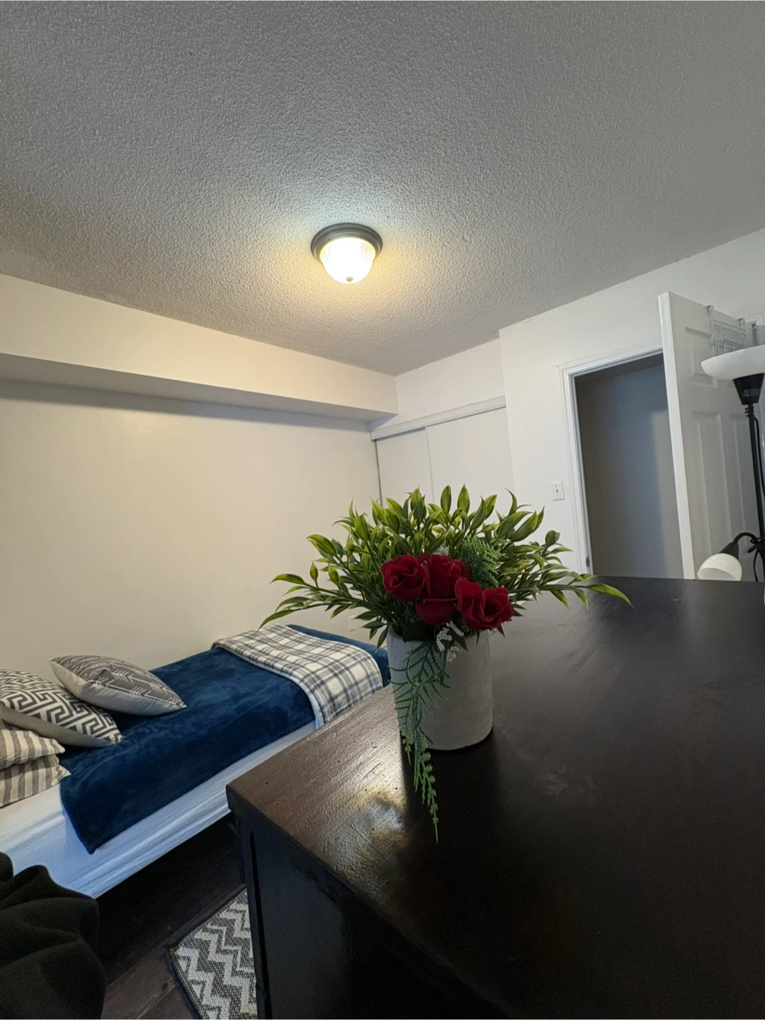 🚨LIMITED DEAL:PRIVATE ROOM+PAY ONLY HALF RENT YOUR FIRST MONTH! - photo 3