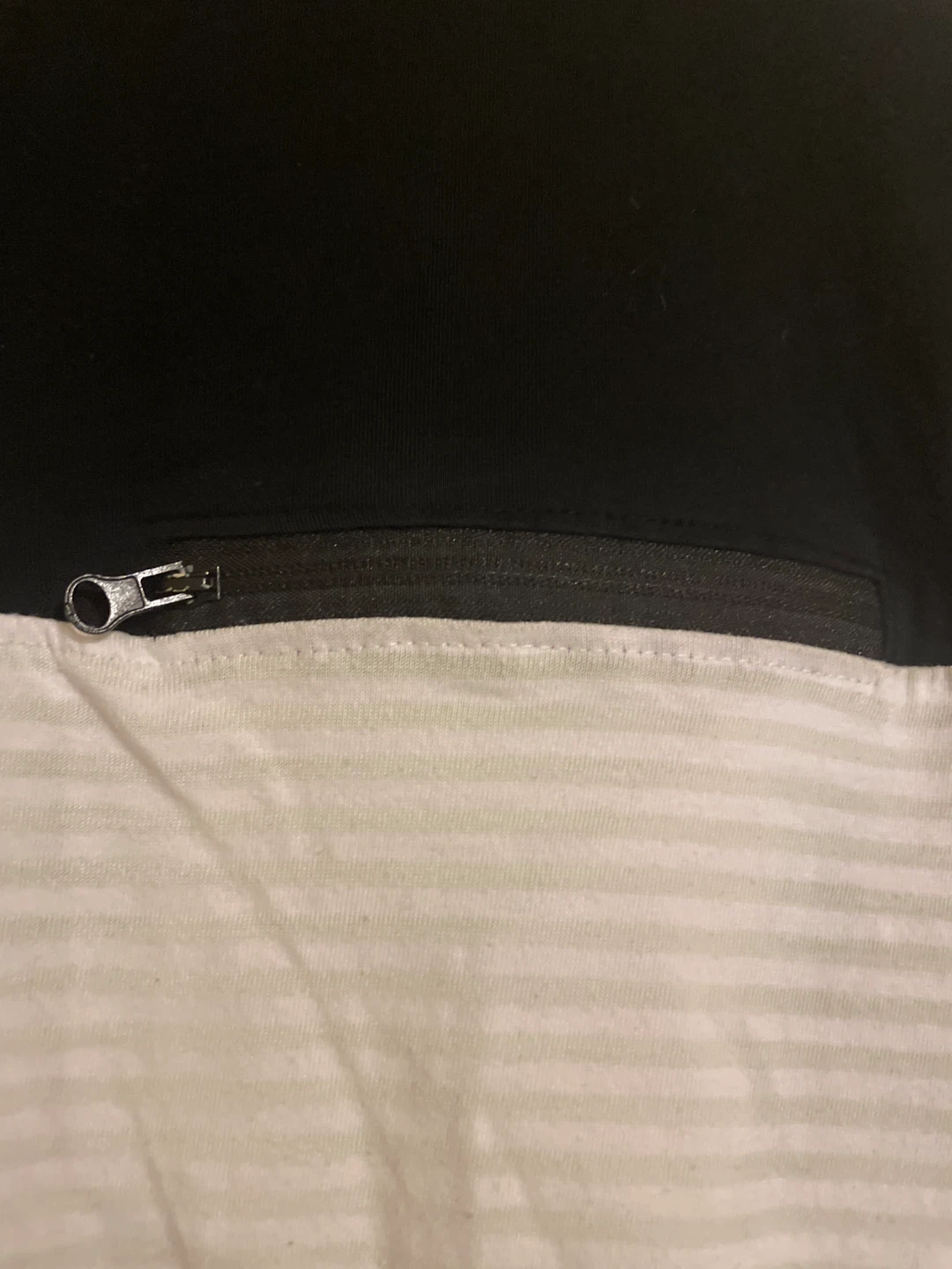 DKNY Black & White Striped T-Shirt - Size M - photo 2