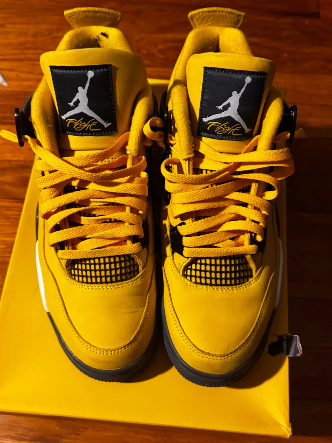 Air Jordan 4 Retro Lightning - photo 4