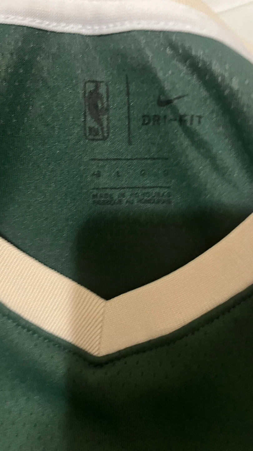 Nike Milwaukee Bucks Antetokounmpo Jersey - Size 48 - photo 4