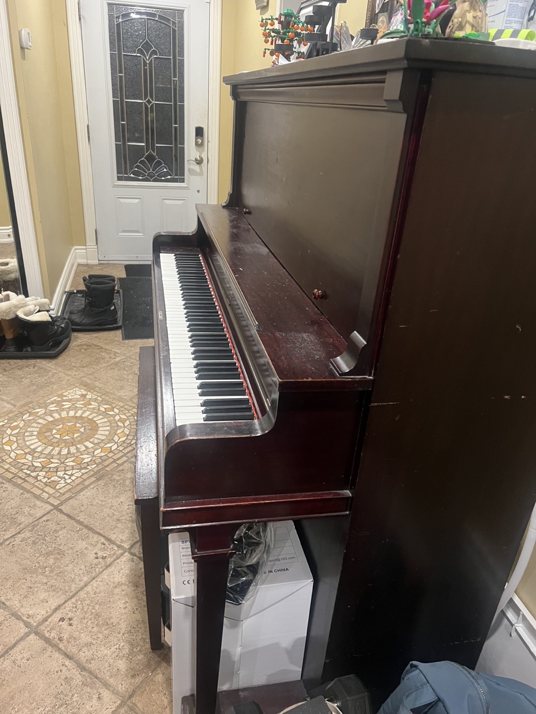 Free Ennis & Co. Upright Piano - photo 2