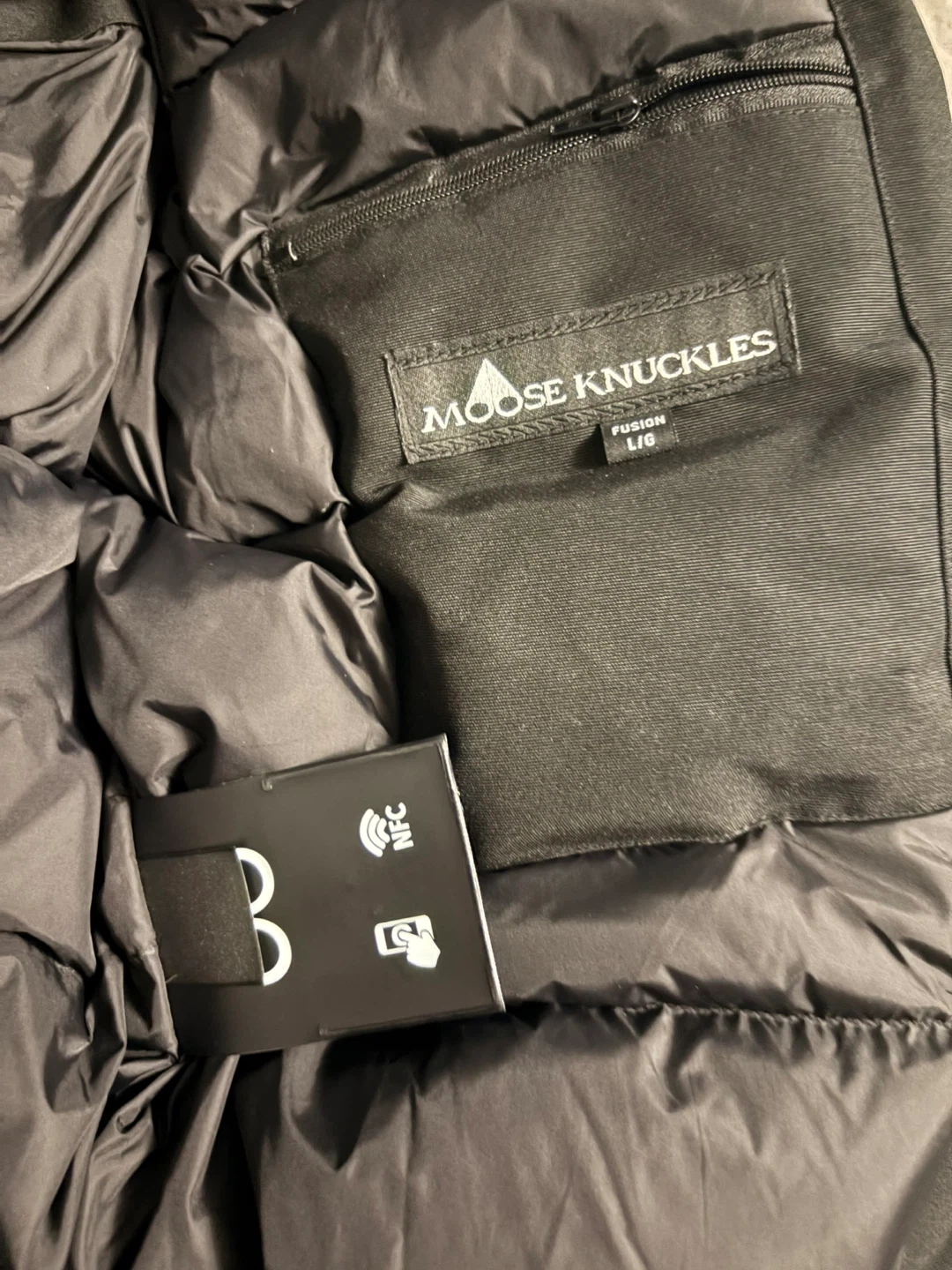 Moose Knuckles Fusion L/G Black Down Jacket - photo 3
