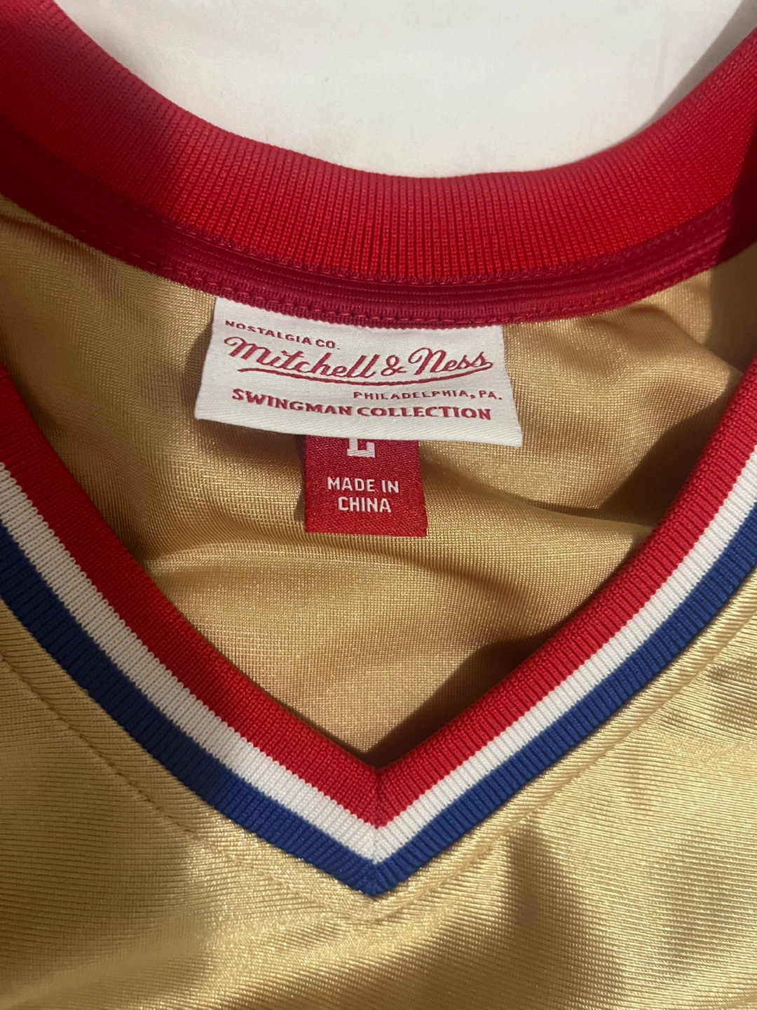 Mitchell & Ness Moses Malone Sixers Jersey - Size L - photo 3