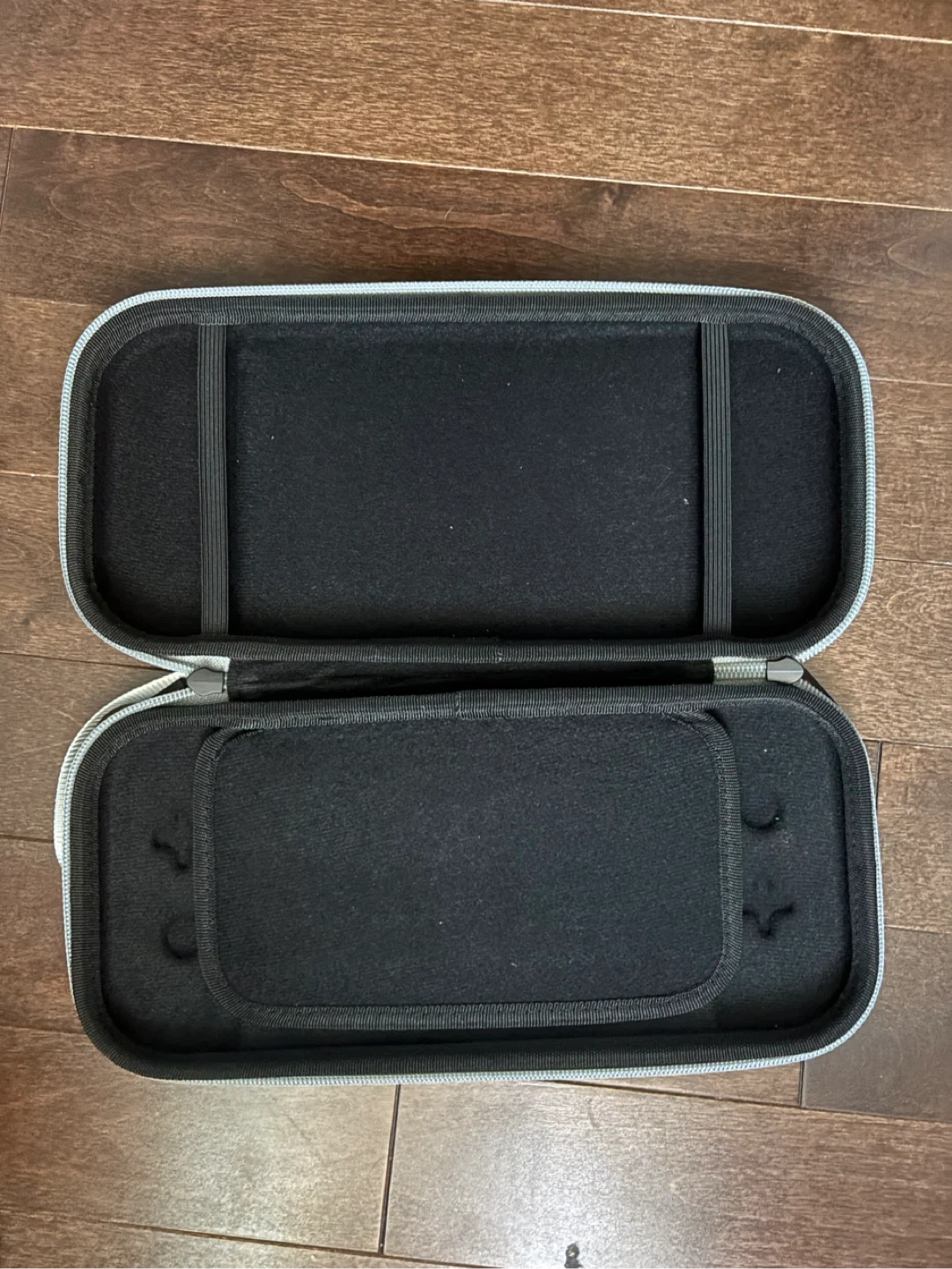 Grey Nintendo switch Carrying Case - photo 2