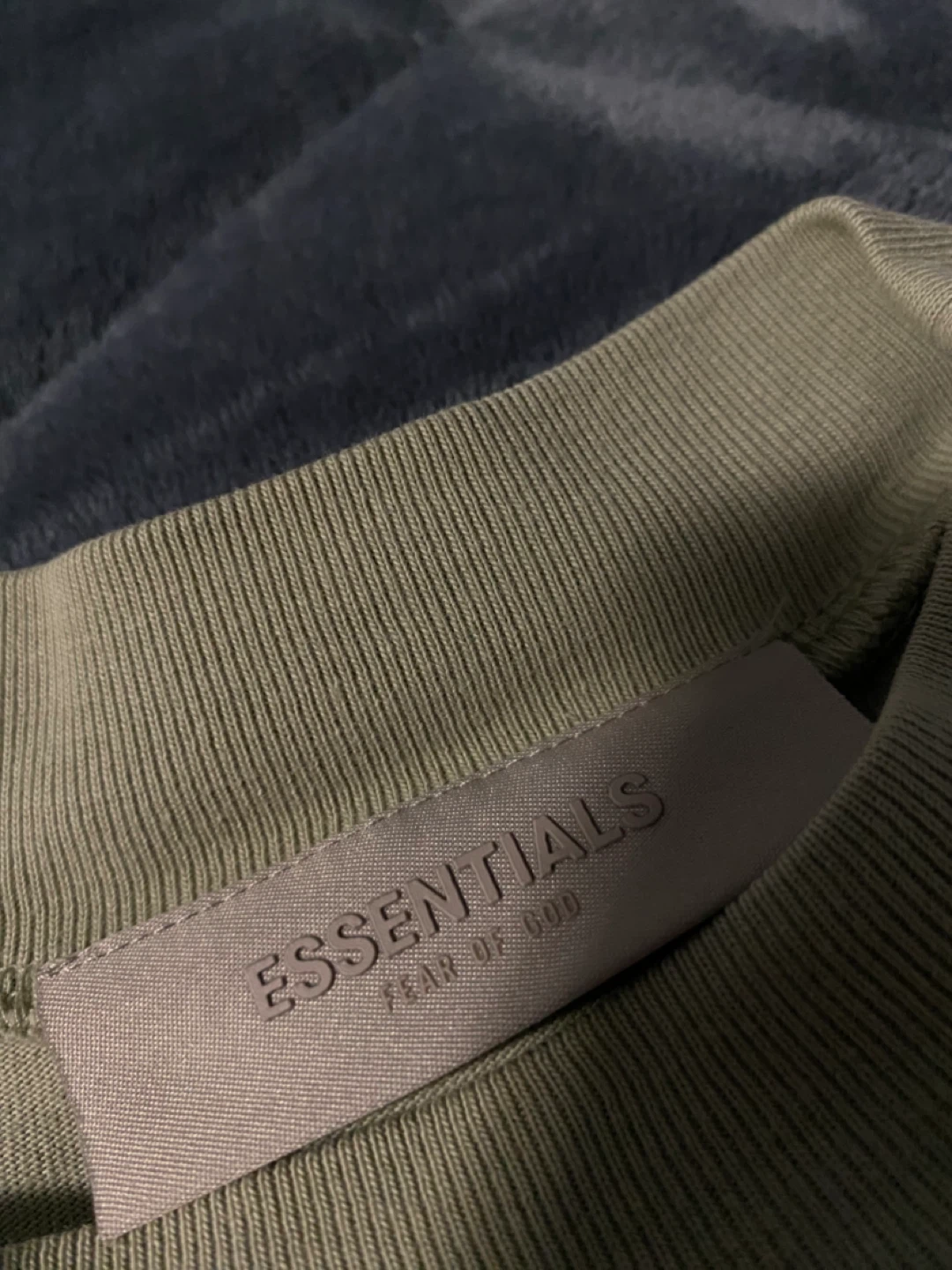 Essentials Fear of God T-Shirt - Size 10 - photo 3