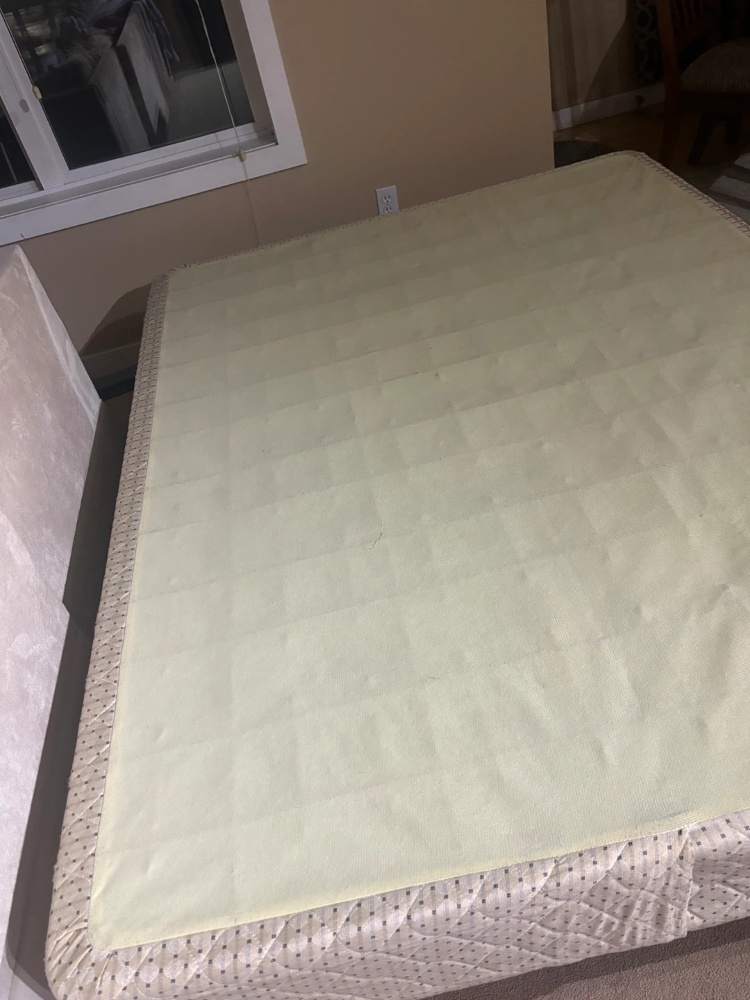Queen Mattress, Box Spring & Bed Frame - photo 2